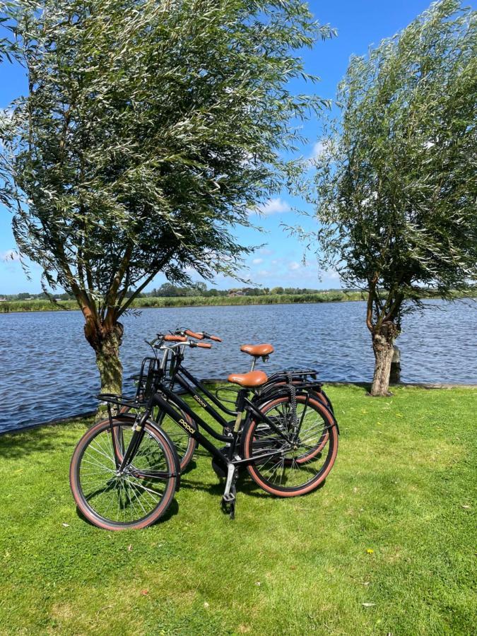 Mooi Vakantiehuis Prachtig Gelegen Aan Het Water Rijpwetering Ngoại thất bức ảnh
